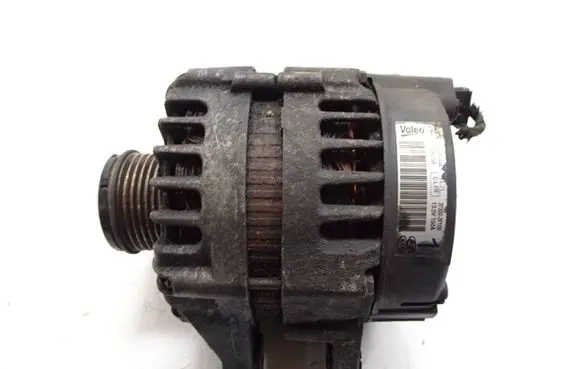 Hyundai ix35 Generator/alternator 373002F100 2606259 FG15S034