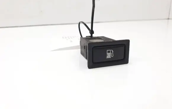 Toyota Avensis T250 Fuel tank opening switch 