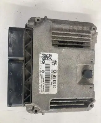 Seat Leon (1P) Engine control unit/module 03G906021LK 0281013279