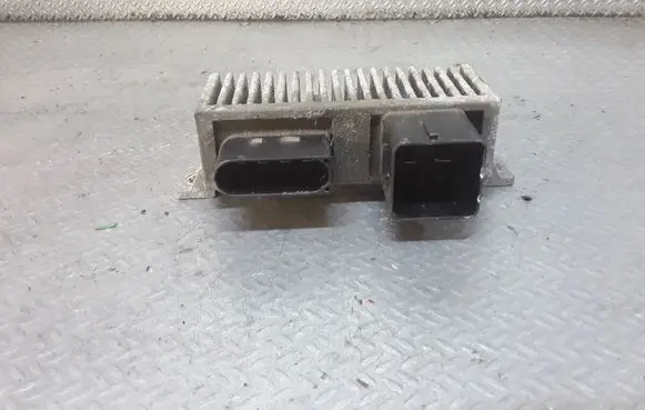 Renault Scenic II - Grand scenic II Glow plug pre-heat relay 8200558438