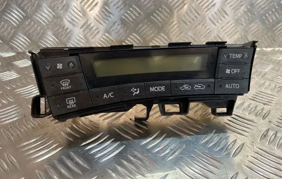 Toyota Prius (XW30) Climate control unit 5590047010 7256W99