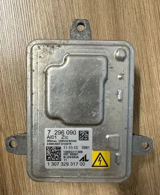 BMW 3 F30 F35 F31 Headlight ballast module Xenon 7296090 10EEG111308 H01S0001