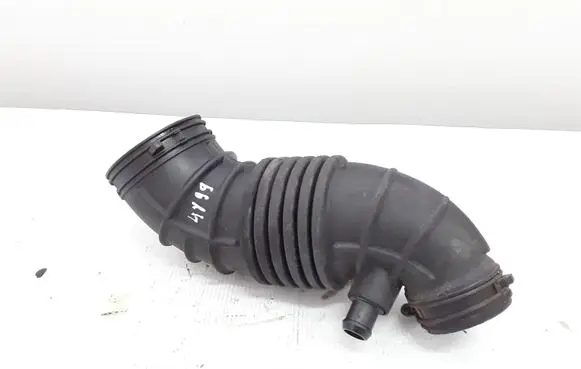 KIA Sorento Air intake hose/pipe 281382P300