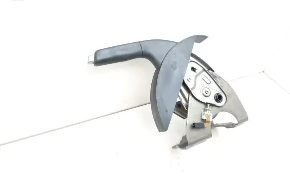 Nissan Qashqai+2 Handbrake/parking brake lever assembly 11319443