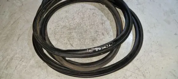 Hyundai i40 Loading door rubber seal (on body) 