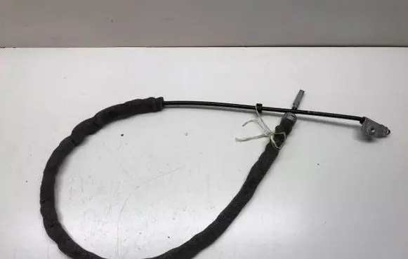 Audi A4 S4 B7 8E 8H Gear shift cable linkage 8E2713575