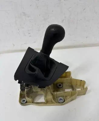 Volvo S60 Gear shifter/selector