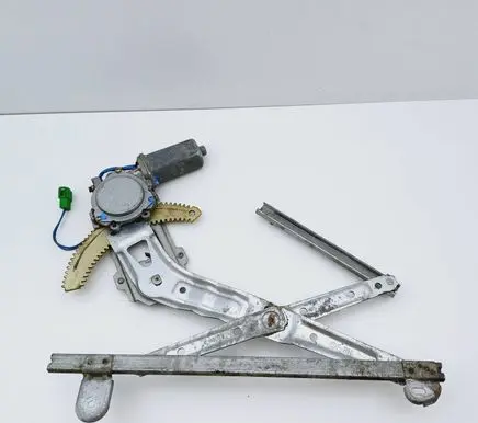 Subaru Impreza I Front door window regulator with motor 