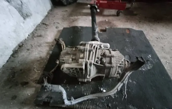 BMW X6 E71 Rear differential P759526101 TJ3086129AG