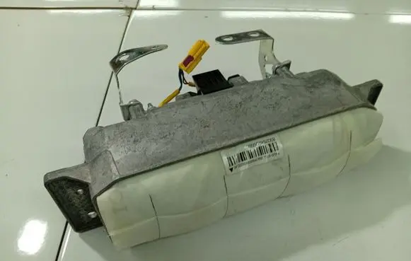 Audi A6 S6 C6 4F Passenger airbag 4F1880204D