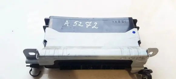 Subaru Legacy Comfort/convenience module 88281AG672 97RI-010625