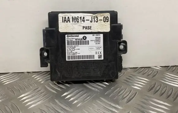 Jeep Grand Cherokee Keyless (KESSY) go control unit/module P68240158AB
