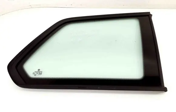 Volkswagen Golf VII Rear vent window glass 5G9845298