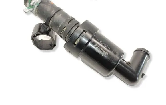 Ford Puma Gearbox oil cooler pipe/hose P1017748A 962315