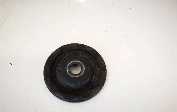 Chevrolet Cruze Front coil spring rubber mount 13501409