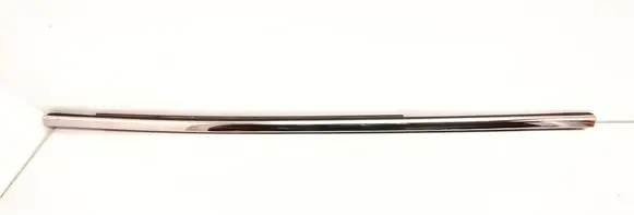 Ford Focus Front door glass trim molding 7B1M2B