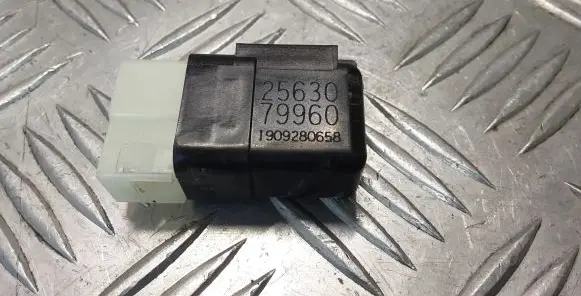 Nissan Navara D23 Other relay 2563079960