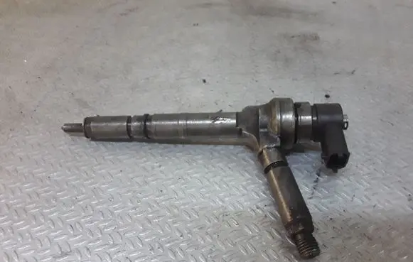 Opel Astra H Fuel injector 0445110118