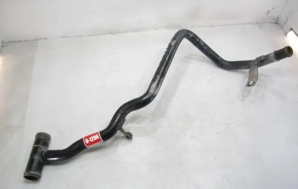 Volkswagen PASSAT B8 Engine coolant pipe/hose 04L121065CC