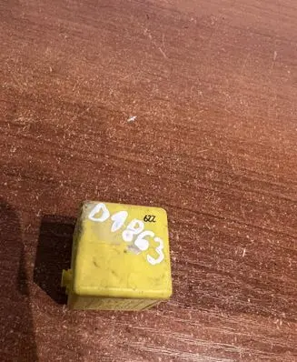 Mercedes-Benz A W169 Other relay A0025421419 D1863