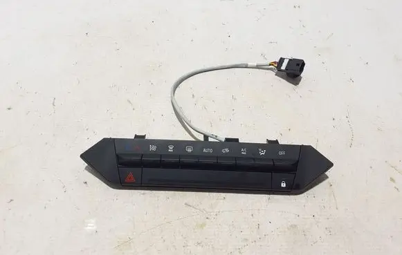 Dacia Duster Air conditioner control unit module 283957979R