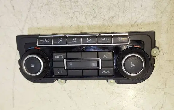 Volkswagen Golf VI Climate control unit 5K0907044BT 5HB00974641 SW0709
