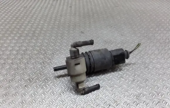 Volkswagen Caddy Windscreen/windshield washer pump