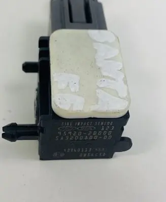 Hyundai Santa Fe Airbag deployment crash/impact sensor 959202B000