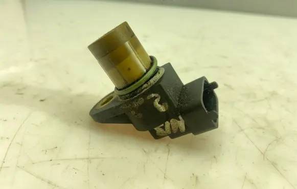 Mercedes-Benz E W211 Camshaft position sensor A0031539728