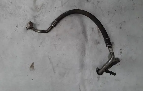 Audi Q7 4L Air conditioning (A/C) pipe/hose 7L6820721BA
