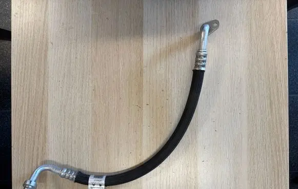 Air conditioning (A/C) pipe/hose
