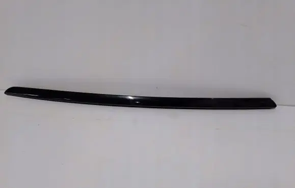Windshield trim