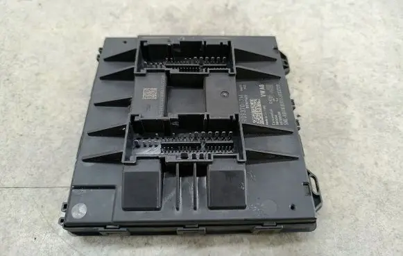 Seat Ibiza IV (6J,6P) Comfort/convenience module 