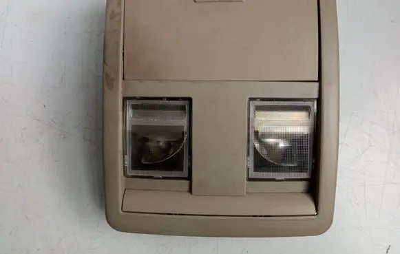 Jeep Grand Cherokee (WK) Front seat light 56050242AH