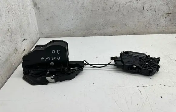 BMW 7 F01 F02 F03 F04 Rear door lock 7185688
