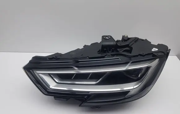Audi A3 S3 8V Headlight/headlamp 8V0941035 38740324 90104568