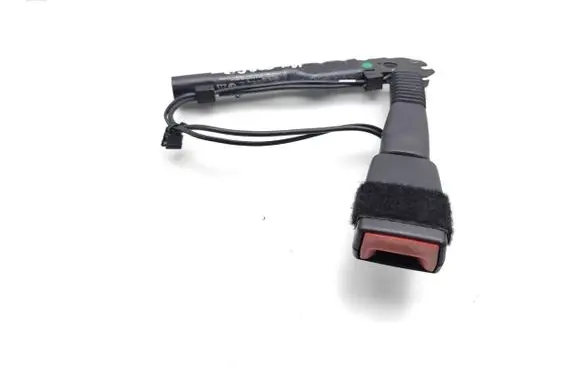 BMW 1 E82 E88 Front seatbelt buckle 7213563 34050054C