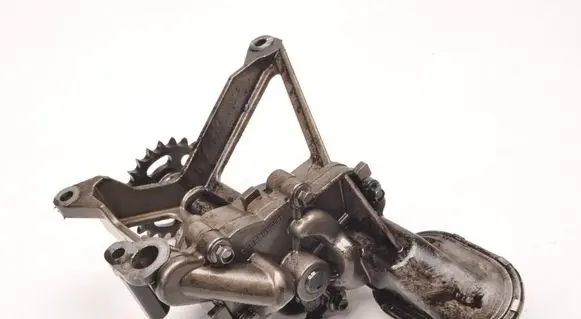 Ford C-MAX II Oil pump 9682393380