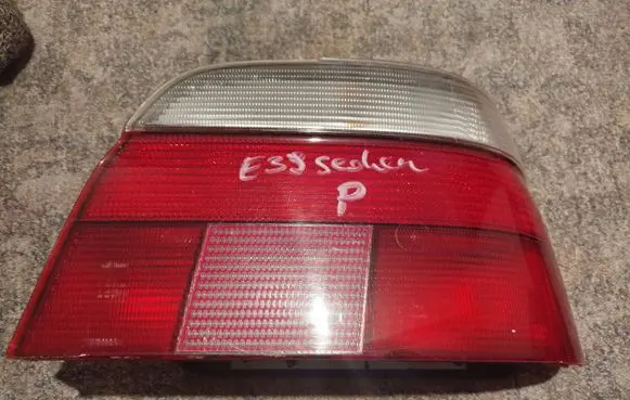 BMW 5 E39 Rear/tail lights 2VP00724002 mpakiet