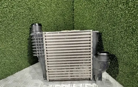 Peugeot 3008 II Intercooler radiator 9675627980 250321