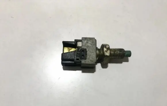 Mazda 626 Brake pedal sensor switch