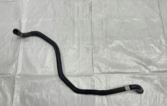 Land Rover Range Rover Evoque L551 Engine coolant pipe/hose K8D27H255AB