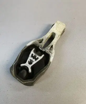 Toyota ProAce City Engine mount bracket 17357R01