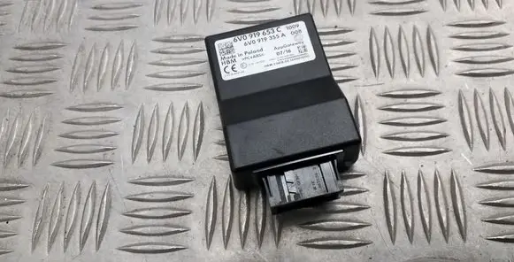 Skoda Superb B8 (3V) Gateway control module 6V0919653C 6V0919355A