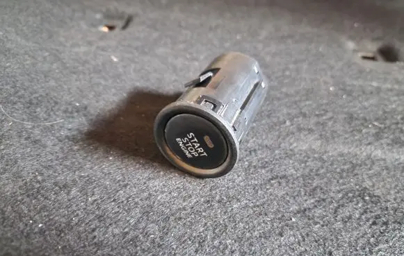 Engine start stop button switch