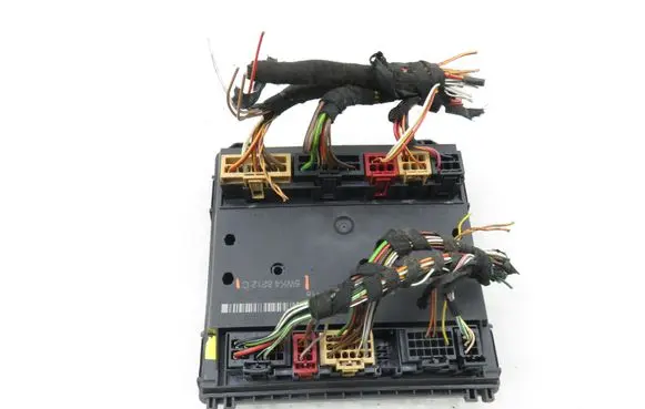 Volkswagen Polo IV 9N3 Central body control module 6Q1937049C 5WK48212C