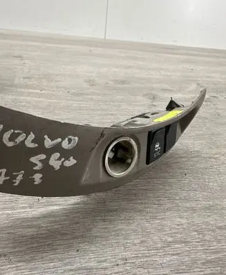 Volvo S40 Cigarette lighter 8686026