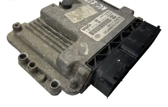 KIA Ceed Engine control unit/module 0281019544 391112A970 1039S50669