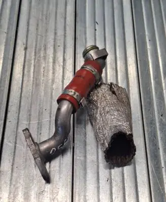 Volvo V40 Turbo turbocharger oiling pipe/hose