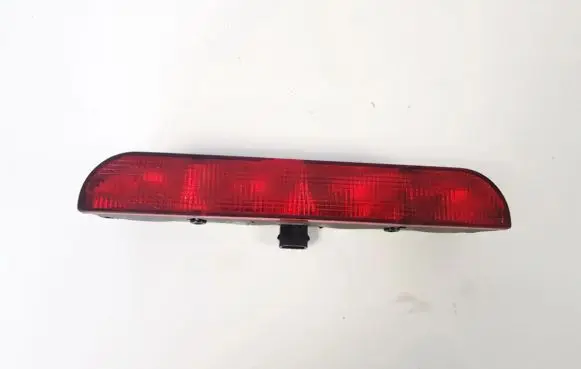 Audi A4 S4 B5 8D Third/center stoplight 0996400
